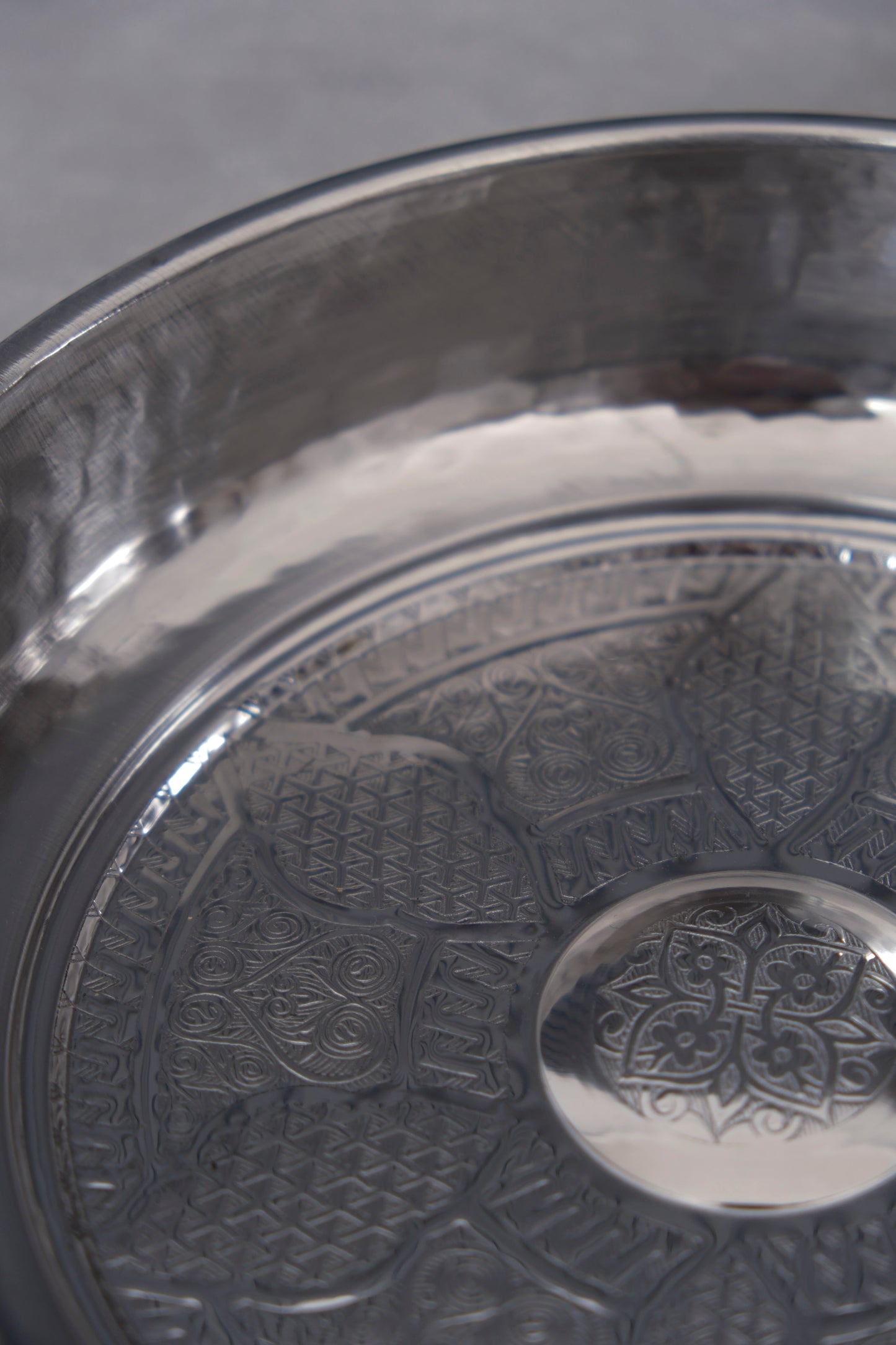 AS EL İŞLEMELİ BEYAZ HAMAM TASI